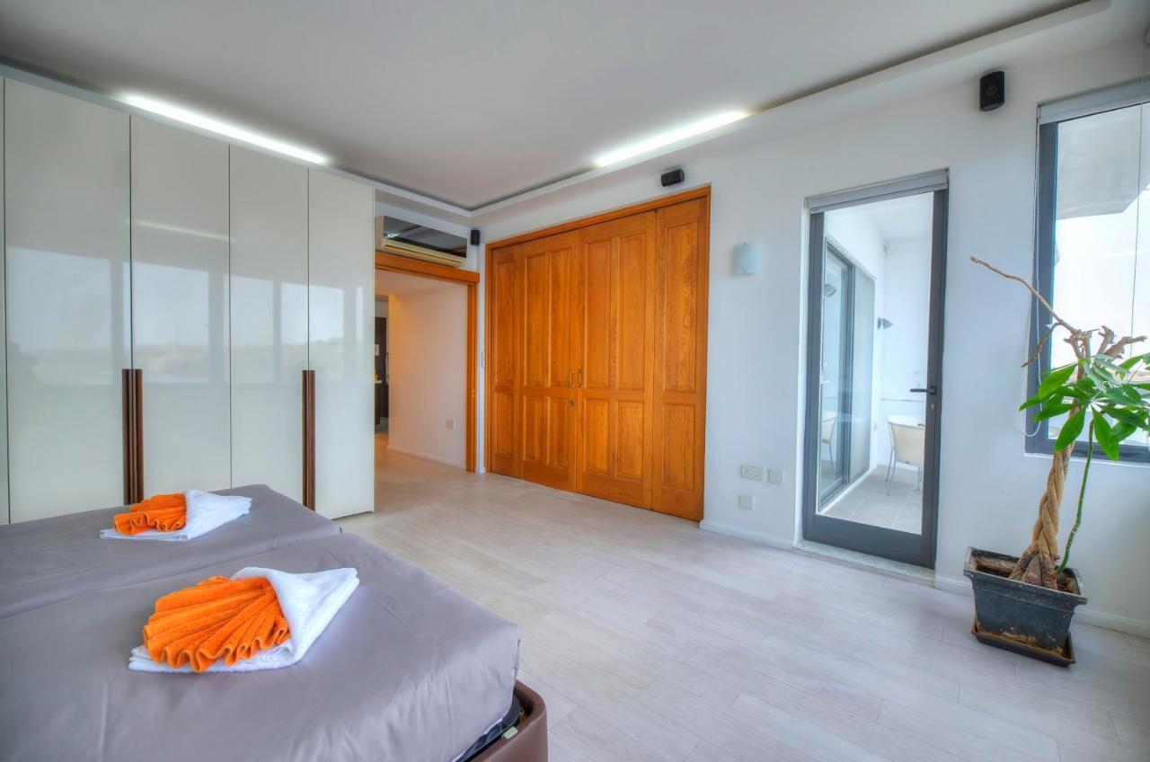 Apartment Bright And Spacious 3 Bedroom With Breathtaking Views - Goslm-5 Sliema