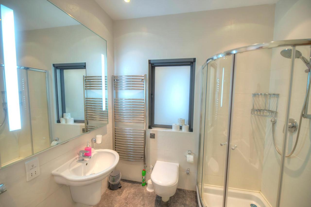 Apartment Bright And Spacious 3 Bedroom With Breathtaking Views - Goslm-5 *